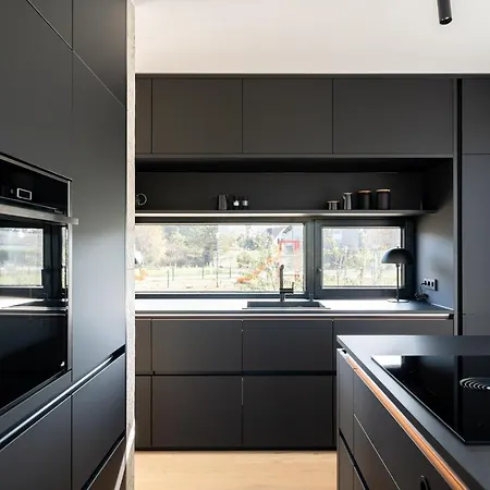 Duenenhaus * 奥茨塞巴德·迪尔哈根