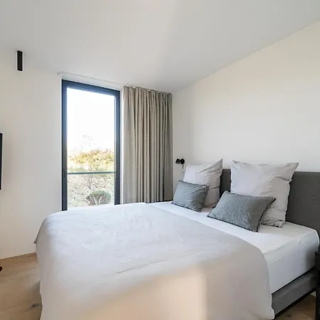 Duenenhaus * 奥茨塞巴德·迪尔哈根